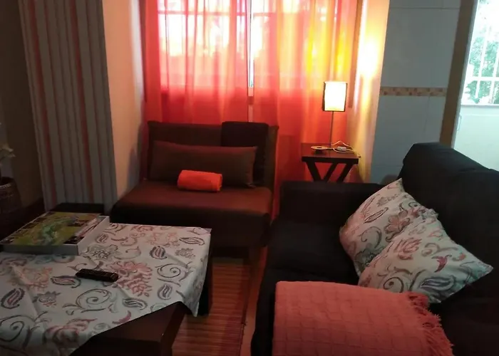 Cozy In Orense Of 45 M² With Parking Ουρένσε