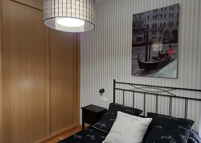 Διαμέρισμα Cozy In Orense Of 45 M² With Parking